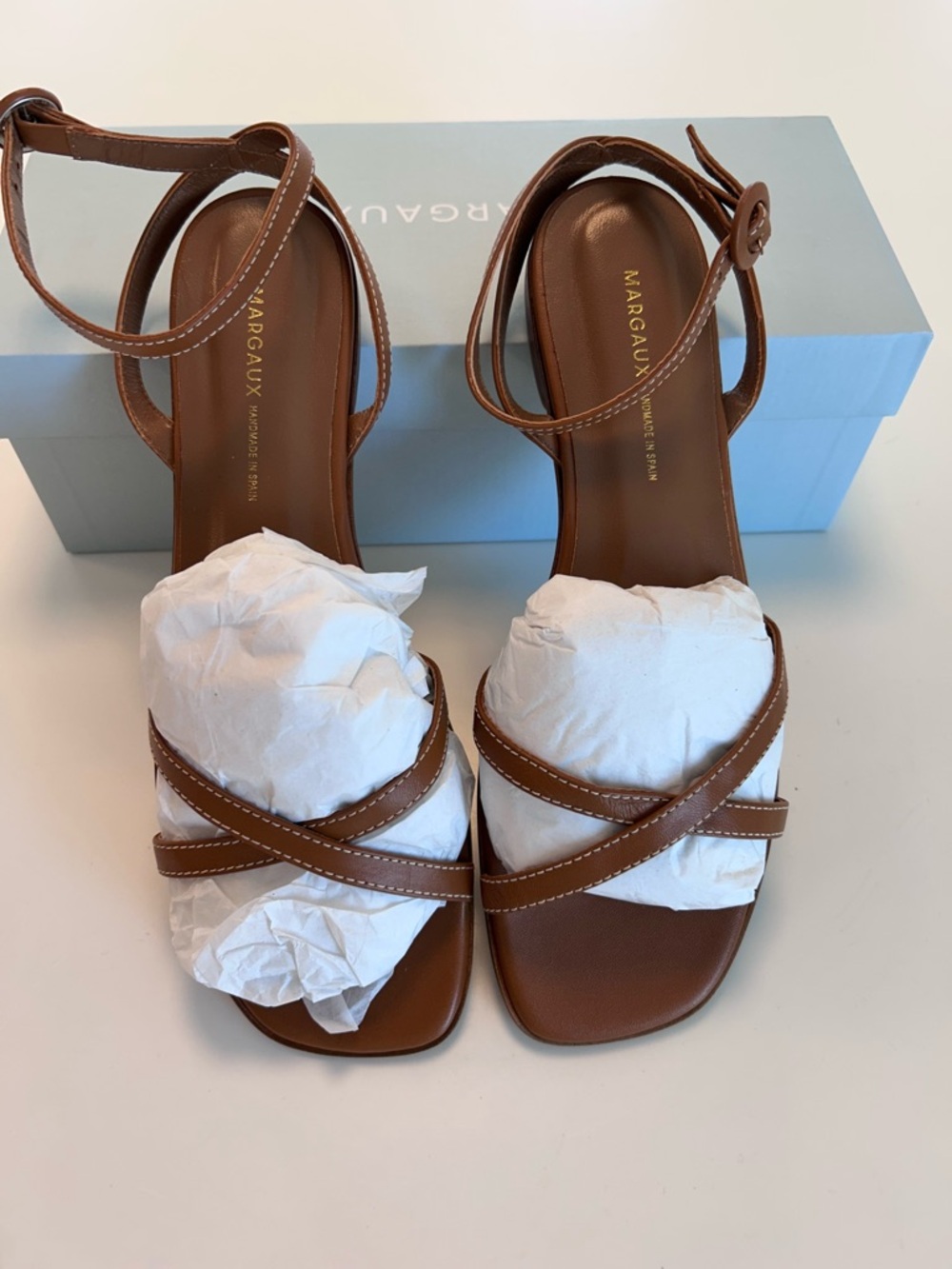 Margaux - The Flat Sandal - Tan Leather Crisscross Ankle-Strap Sandals - 39.5